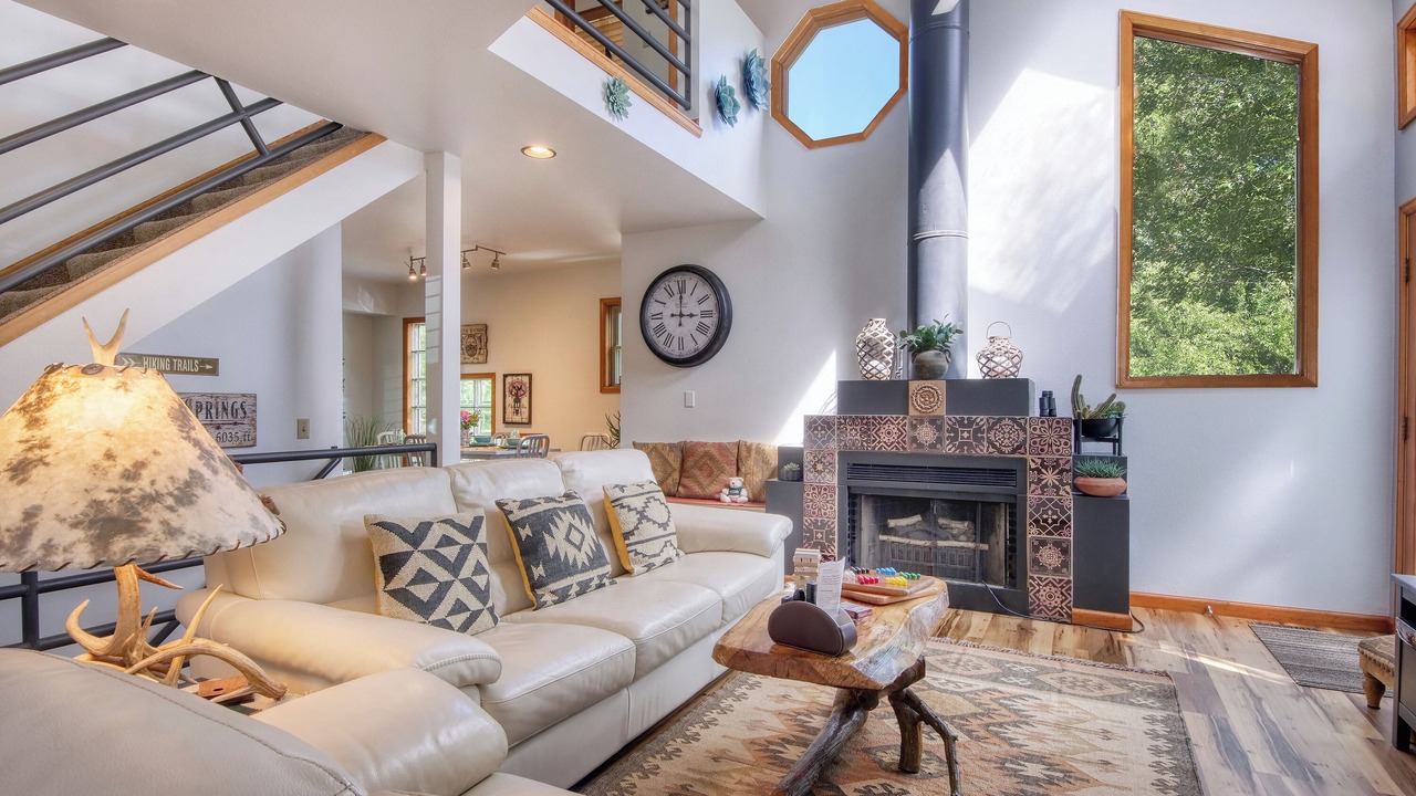 Photo of Livingroom in West Colorado Springs