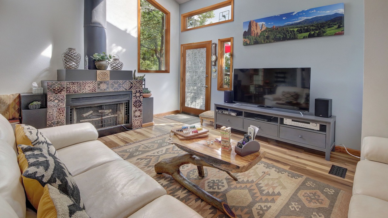 Photo of Livingroom in West Colorado Springs