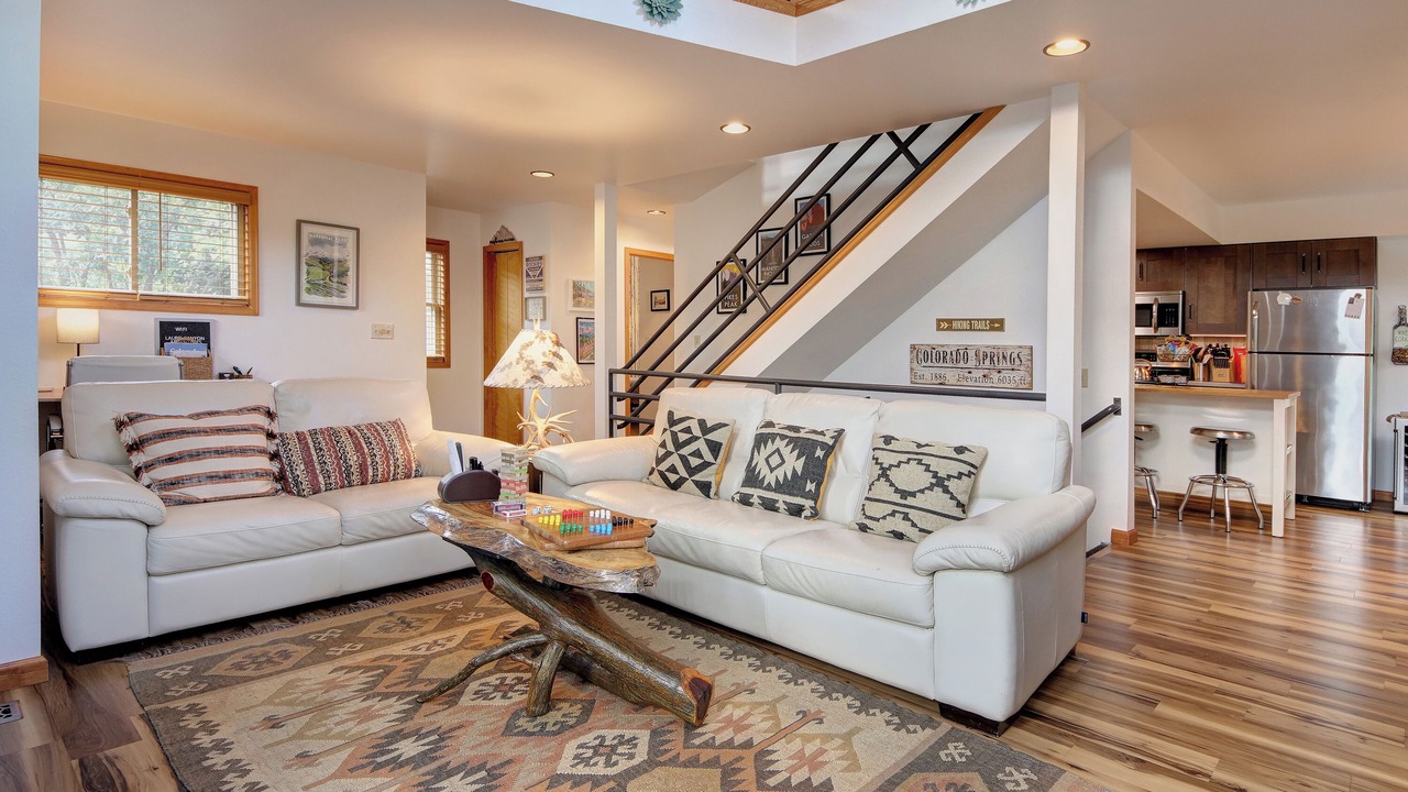 Photo of Livingroom in West Colorado Springs