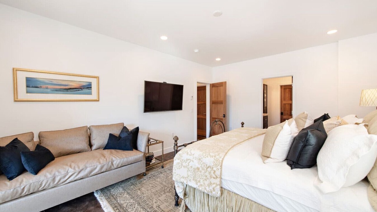Photo of Bedroom in Carbondale