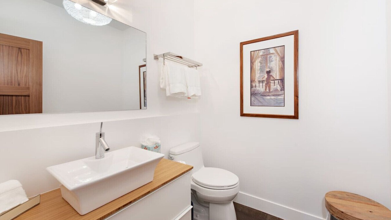 Photo of Bathroom in Carbondale