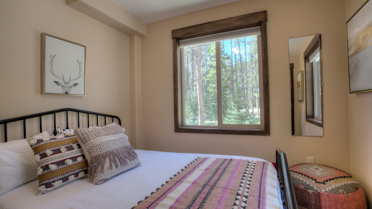 Photo of Bedroom in Blue Rock Springs