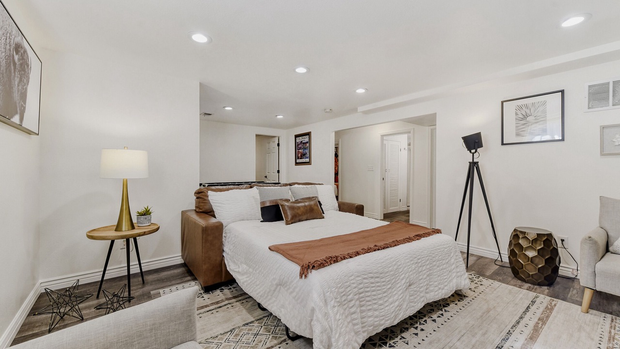 Photo of Bedroom in Scenic Heights