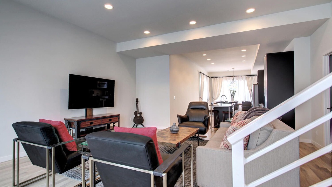 Photo of Livingroom in West Colfax