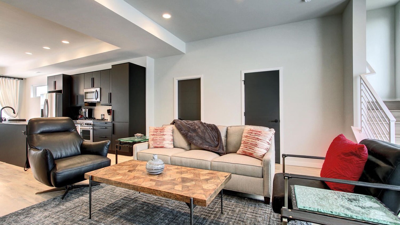 Photo of Livingroom in West Colfax