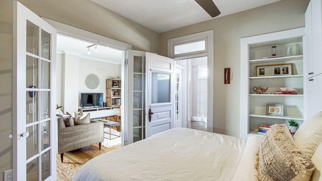 Photo of Bedroom in Rosedale