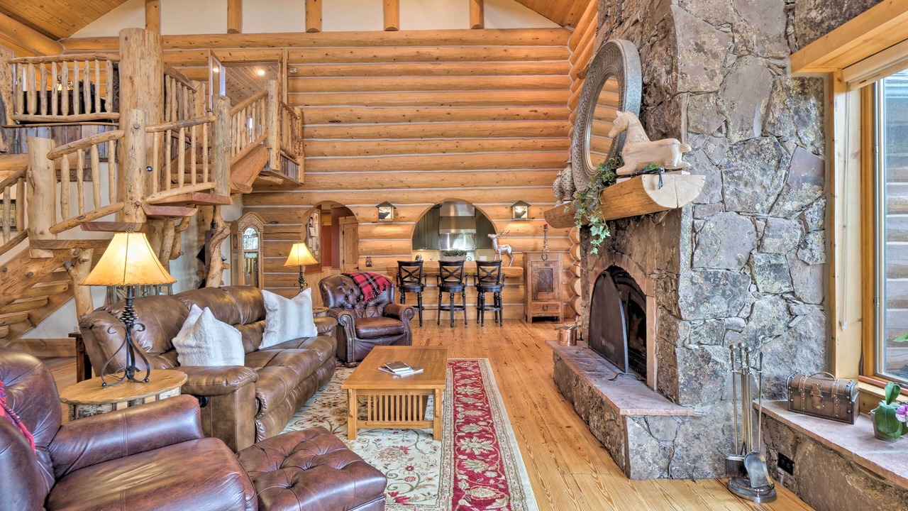 Photo of Livingroom in Fairplay