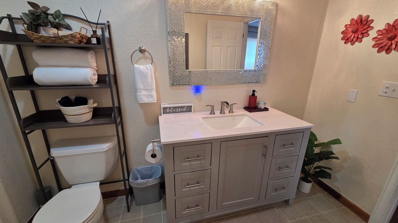 Photo of Bathroom in Alamosa