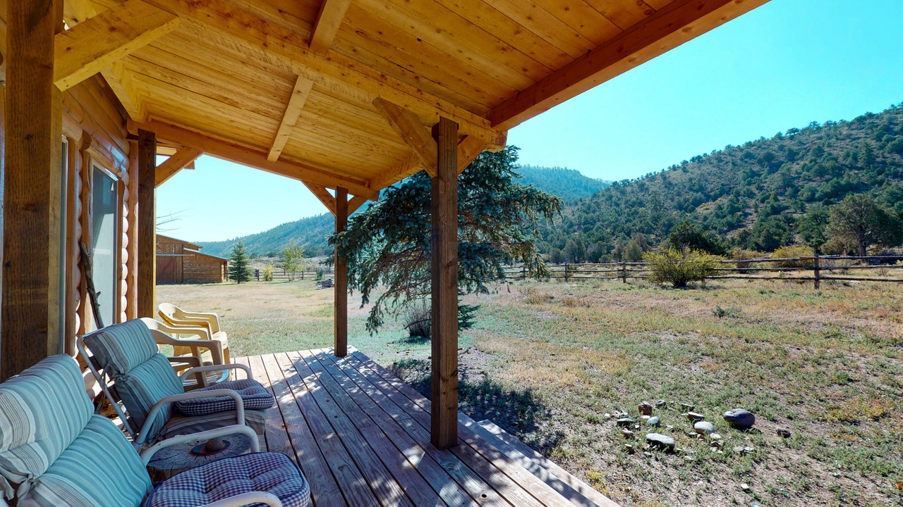 Photo of Patio Balcony in South Fork