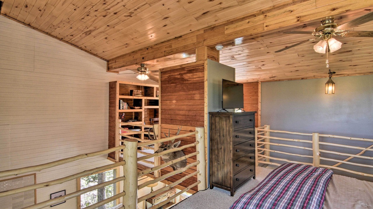 Photo of Bedroom in Indian Mountain