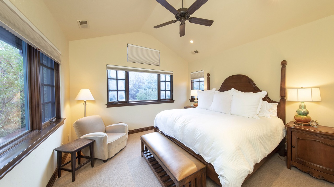 Photo of Bedroom in Aspen Glen