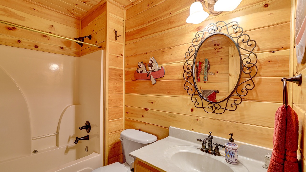 Photo of Bathroom in Maysville