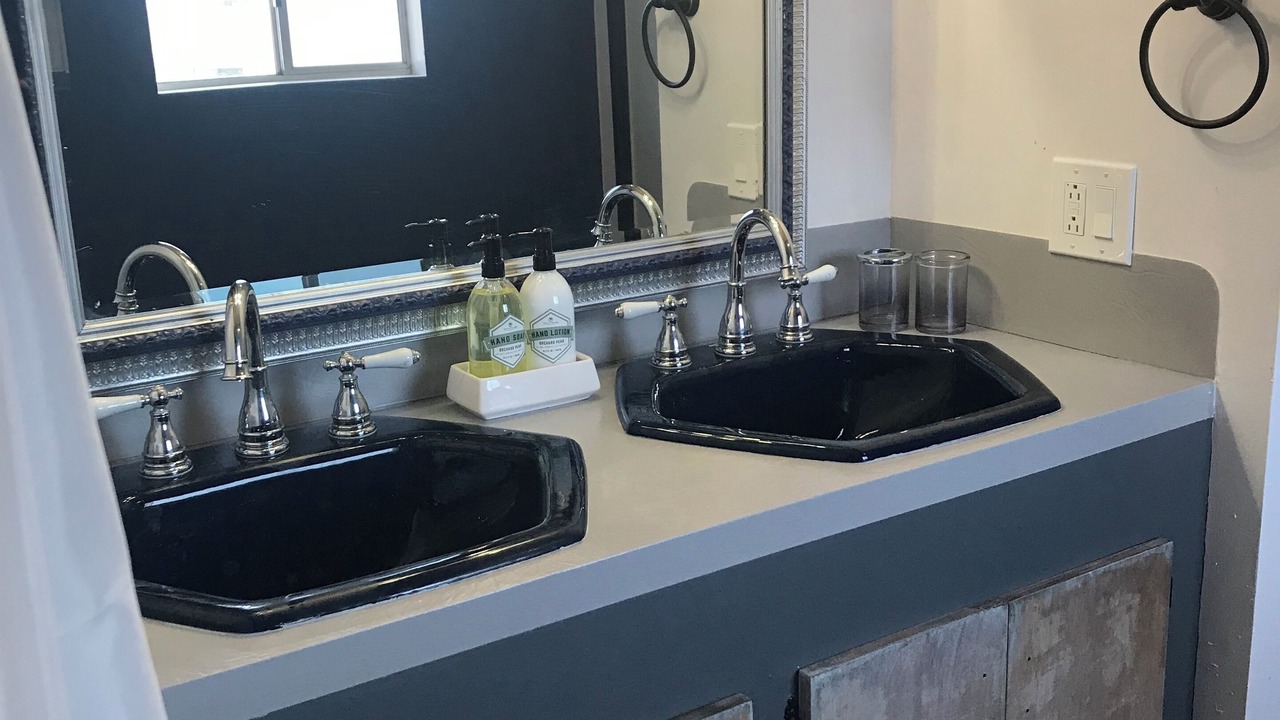 Photo of Bathroom in Palisade