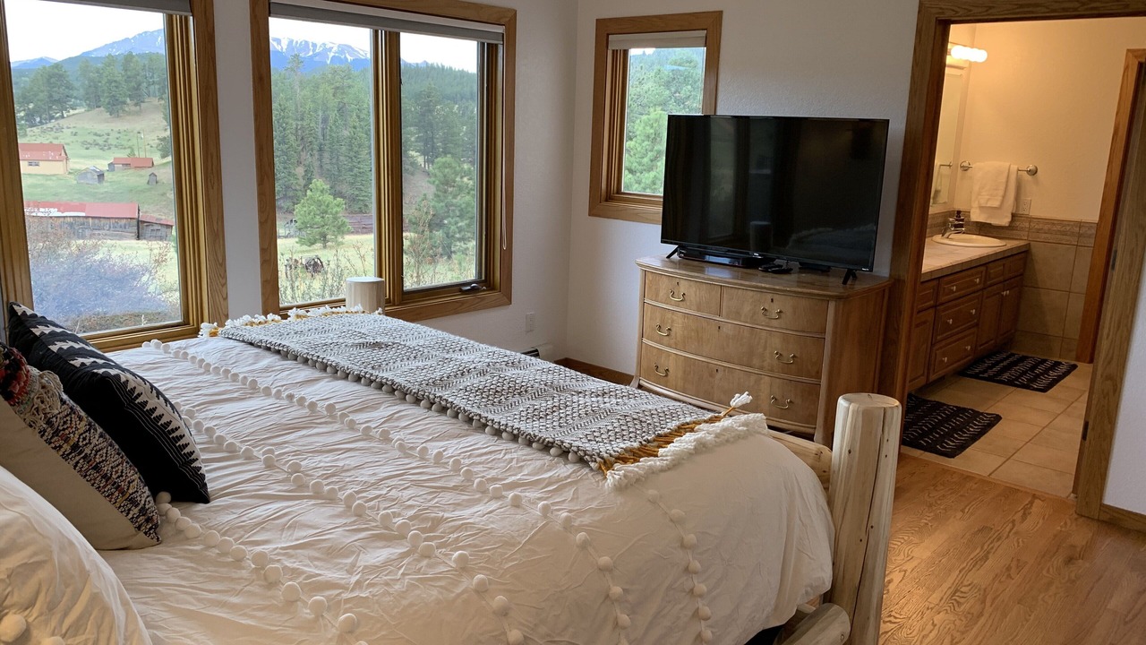 Photo of Bedroom in Woodland Park