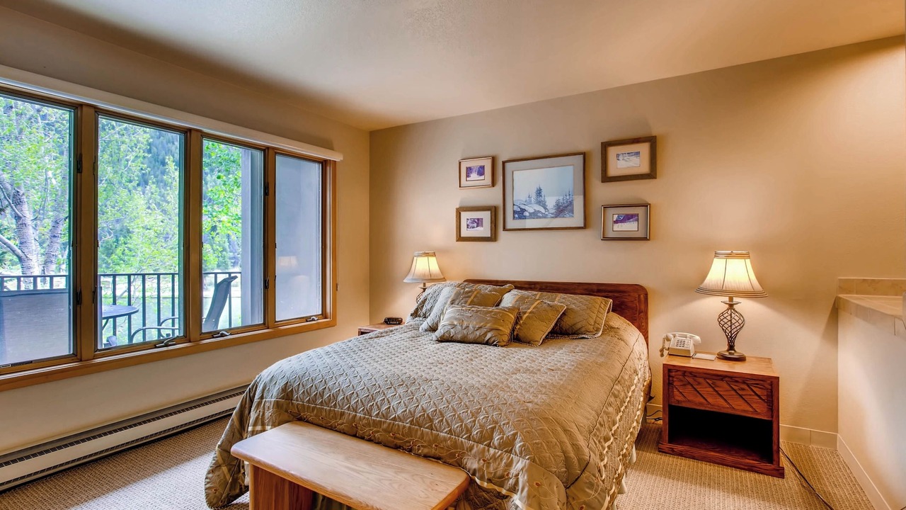 Photo of Bedroom in Lakeside Village