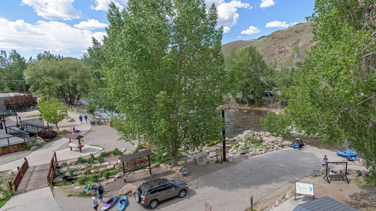 Photo of Others in Salida