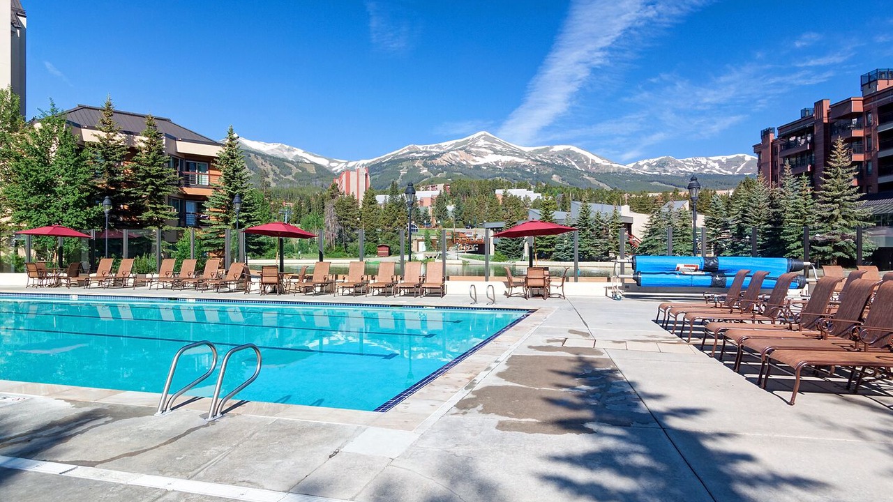 Photo of Outdoor in Peak 9