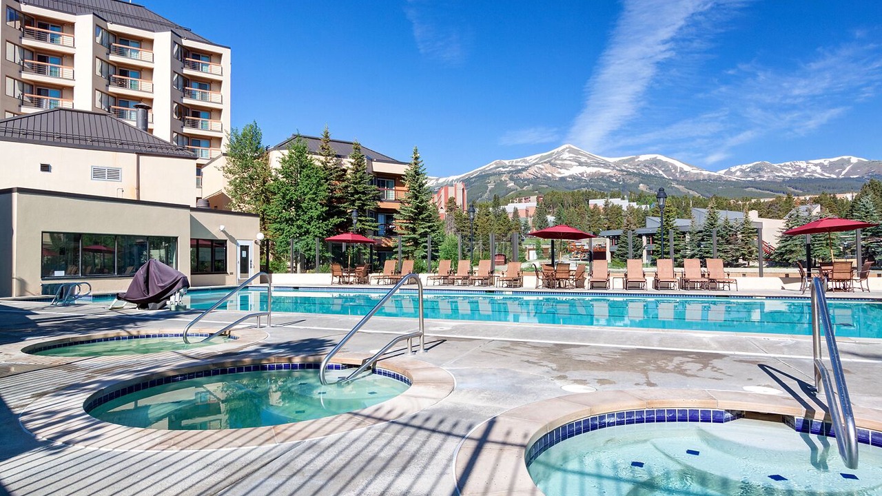 Photo of Outdoor in Peak 9