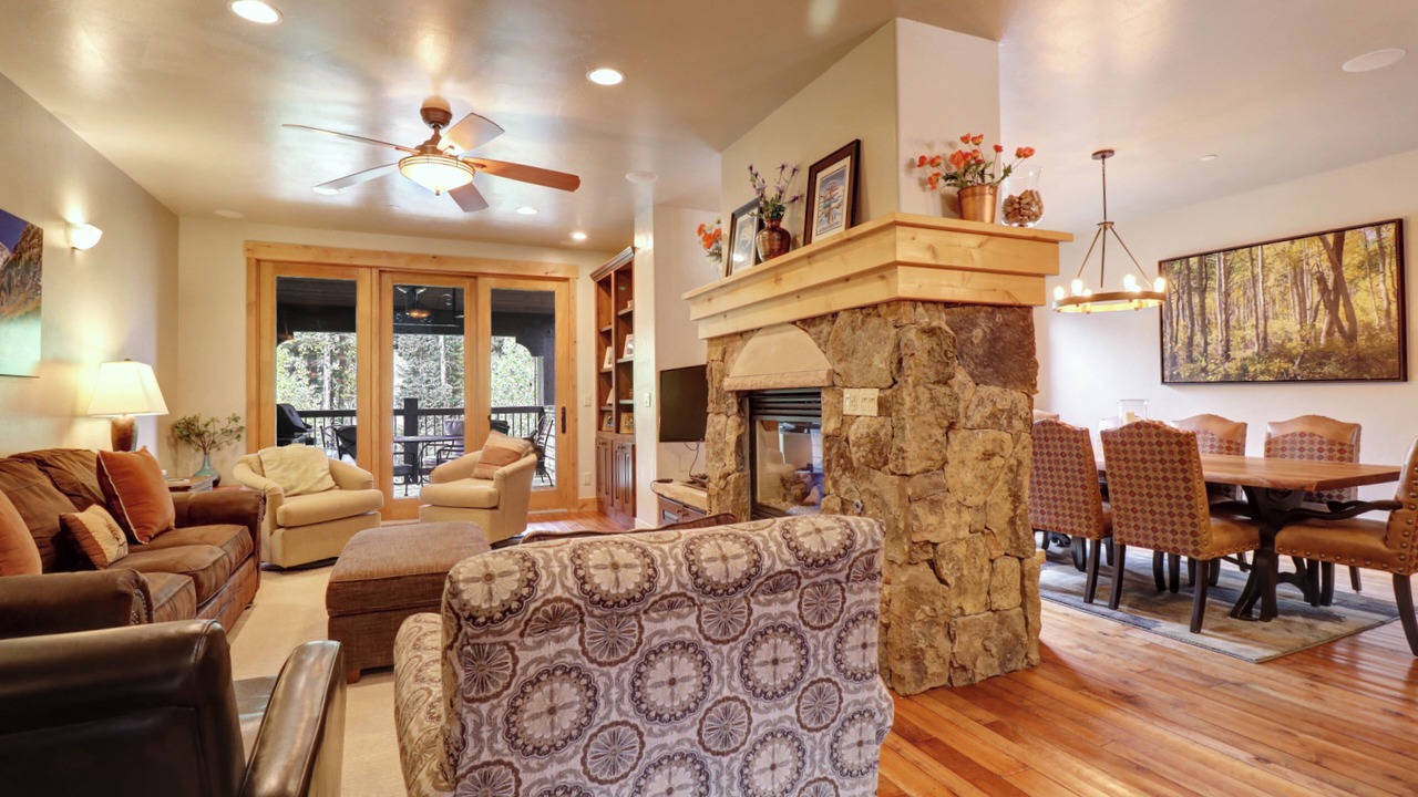 Photo of Livingroom in Copper Mountain Village