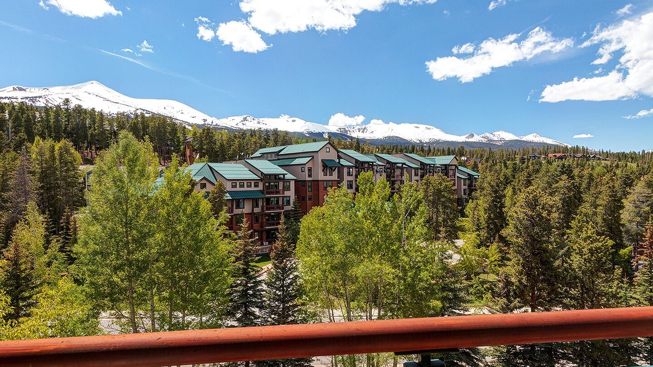 Photo of Others in Peak 9