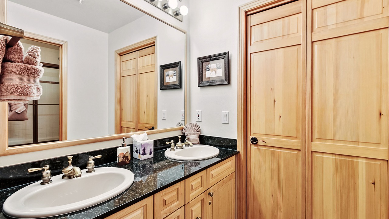 Photo of Bathroom in Warrior's Mark