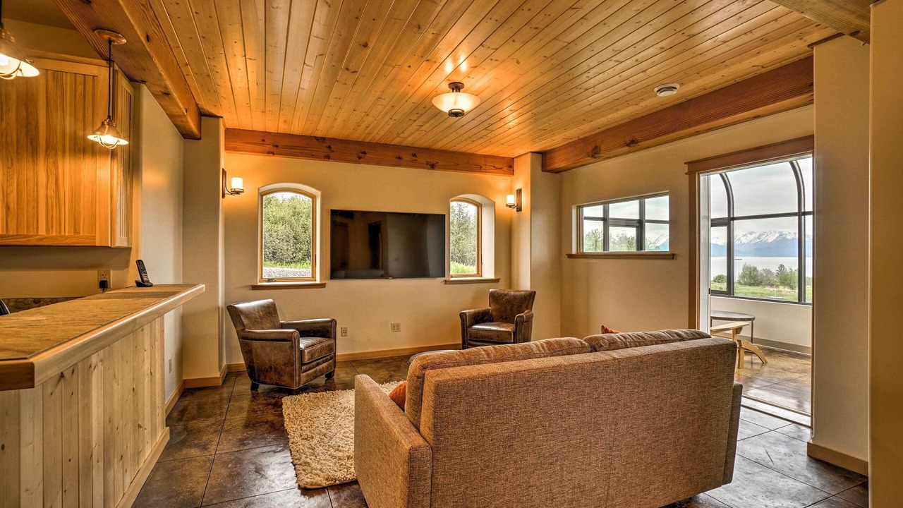 Photo of Livingroom in Kachemak