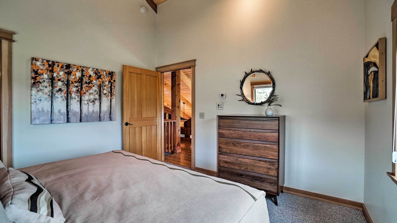 Photo of Bedroom in Kachemak