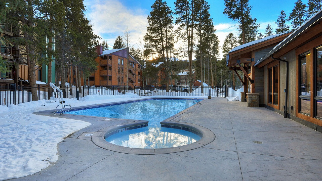 Photo of Outdoor in Peak 9