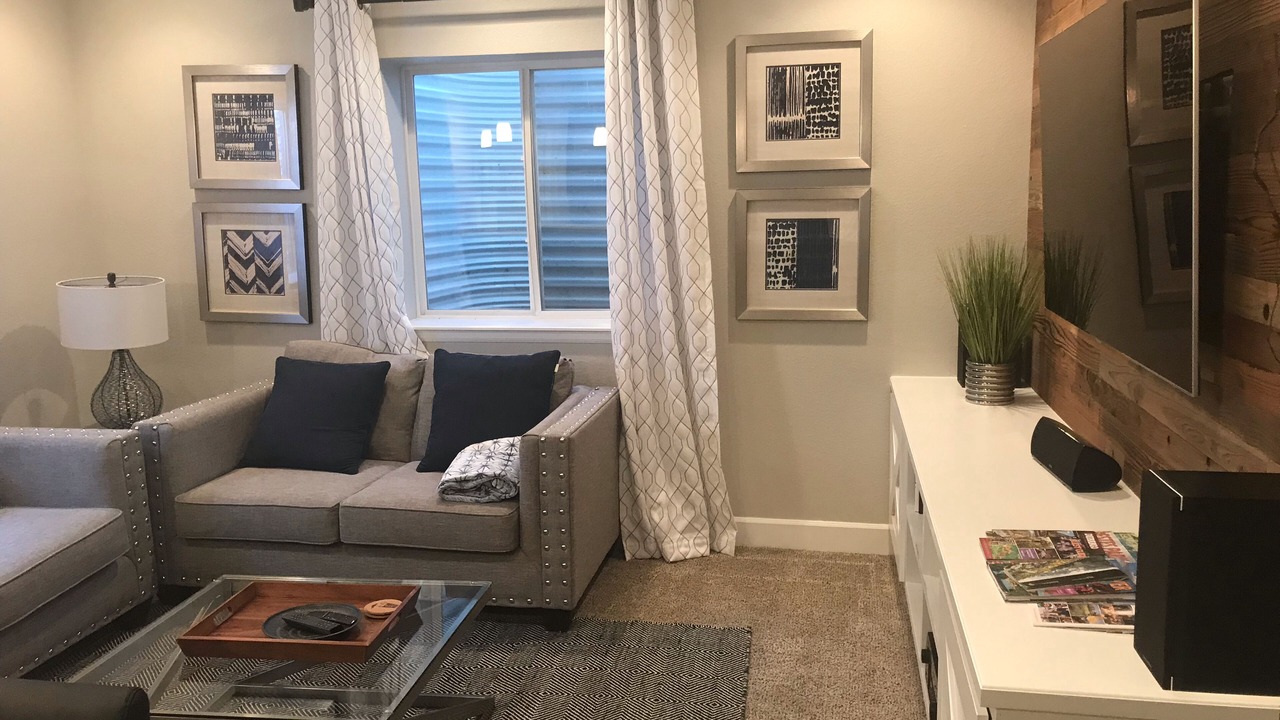 Photo of Bedroom in Aurora