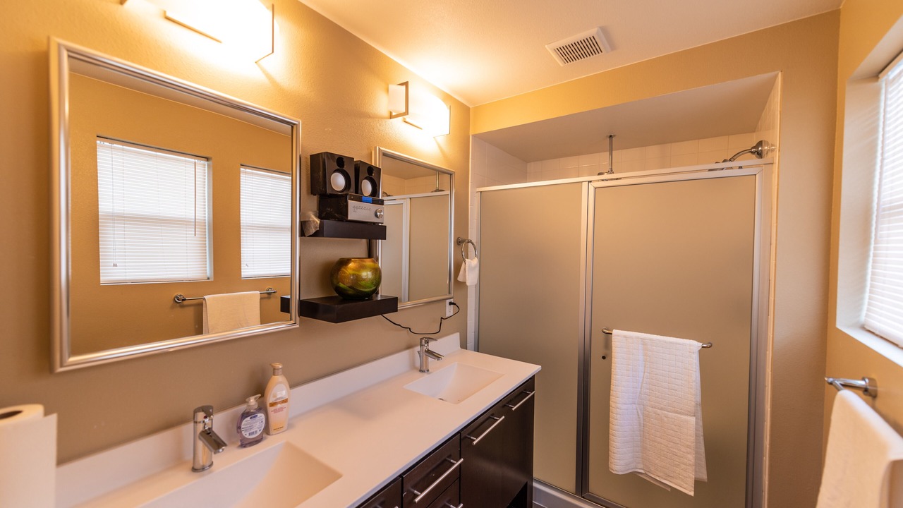 Photo of Bathroom in Northridge