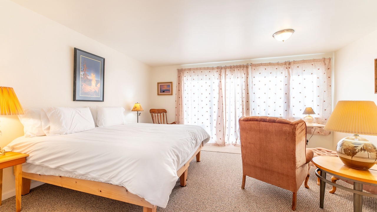 Photo of Bedroom in Kachemak