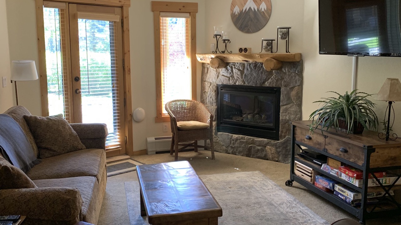 Photo of Livingroom in Mountain House