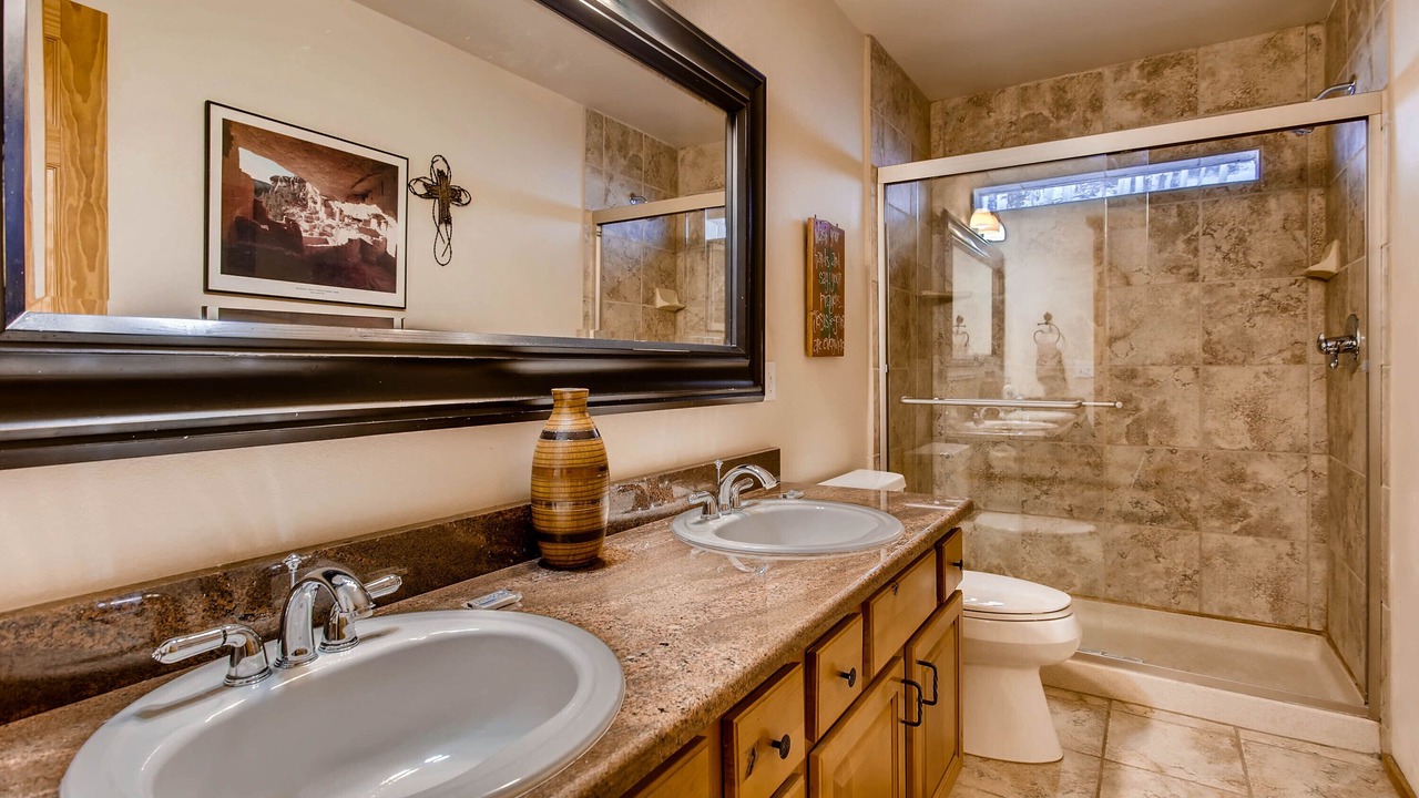 Photo of Bathroom in Alma