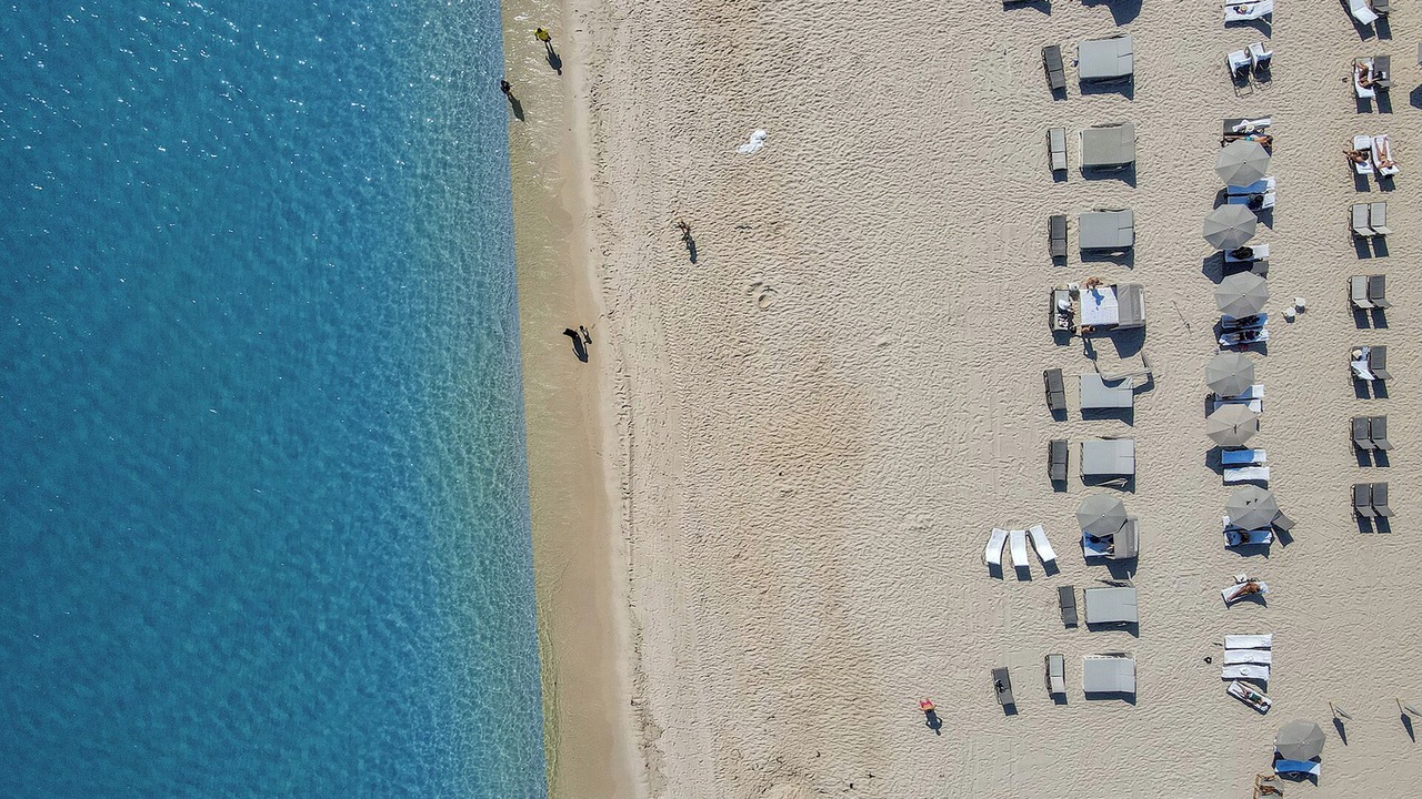 Photo of Others in Mid Beach