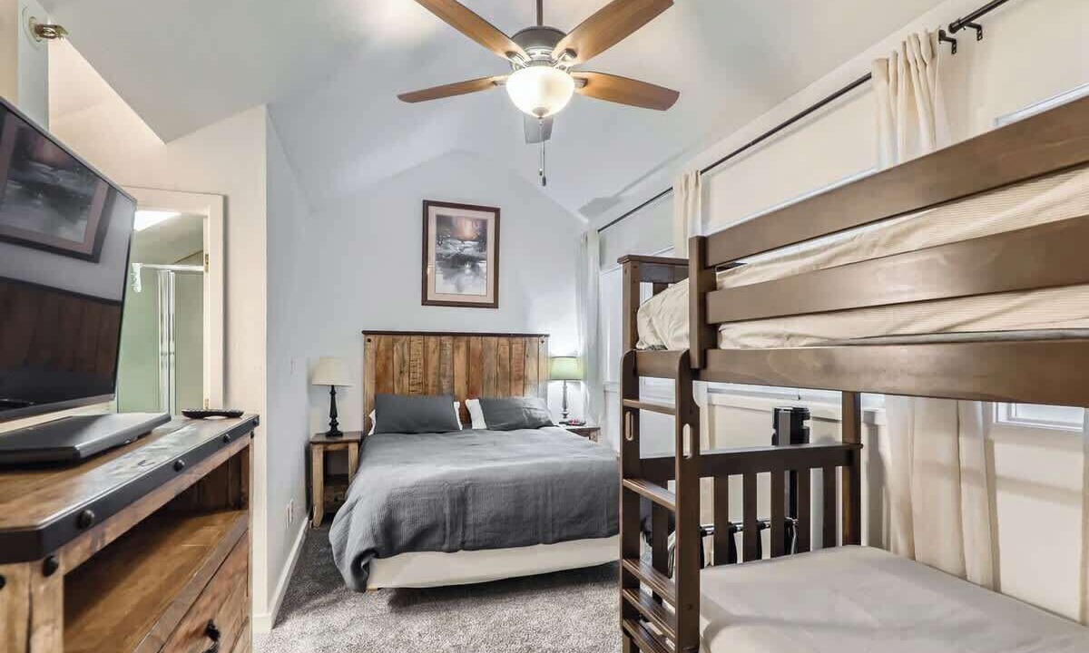 Photo of Bedroom in Copper Mountain Village