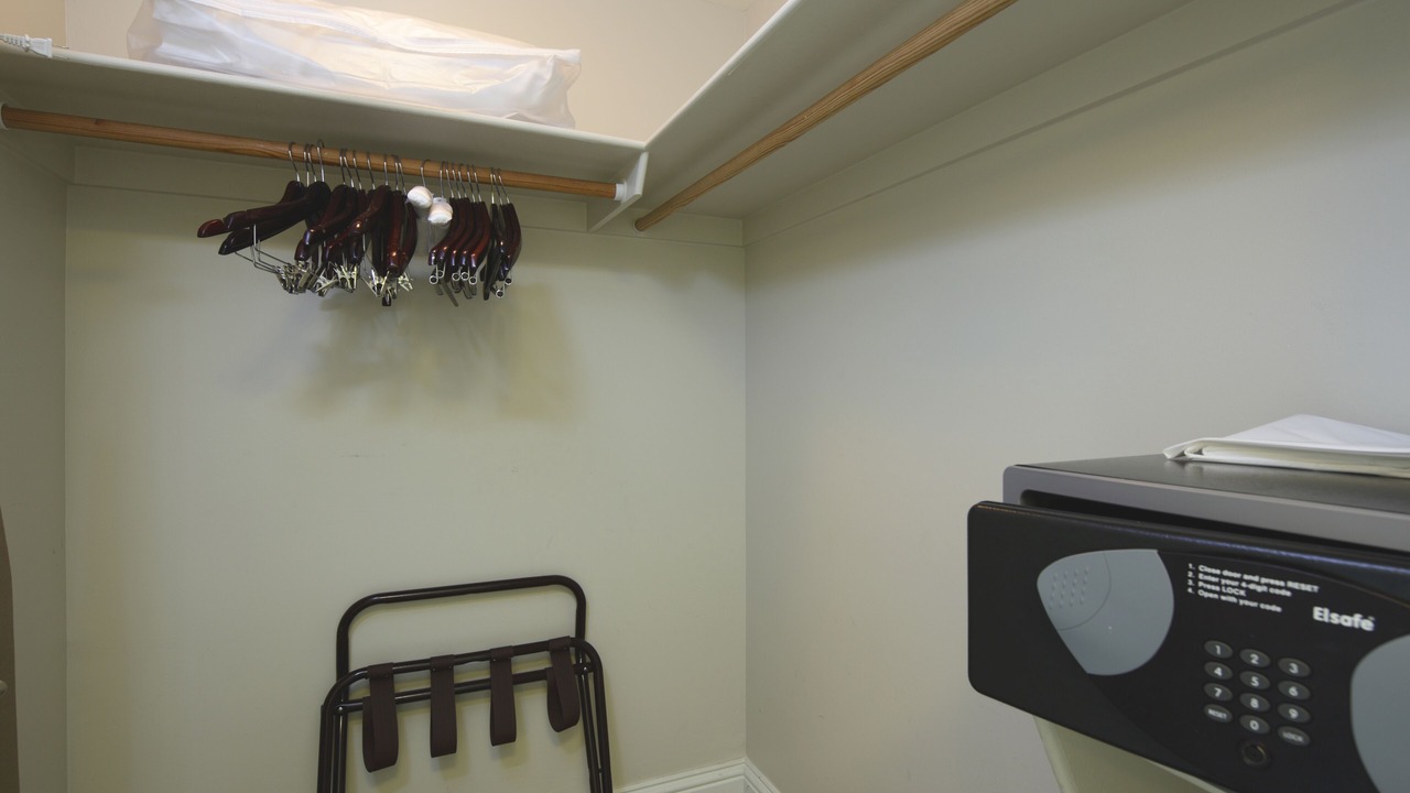 Photo of Others in Mid Beach