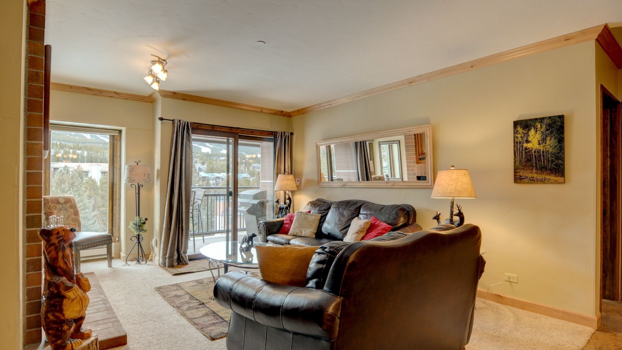 Photo of Bedroom in Peak 9