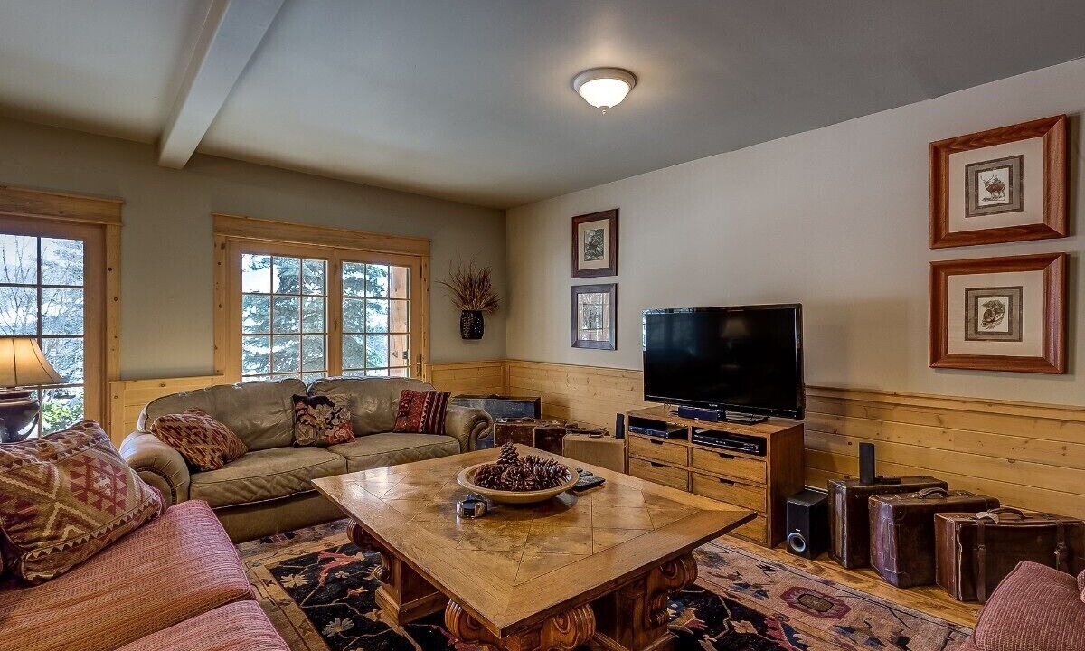 Photo of Bedroom in Fairway Meadows