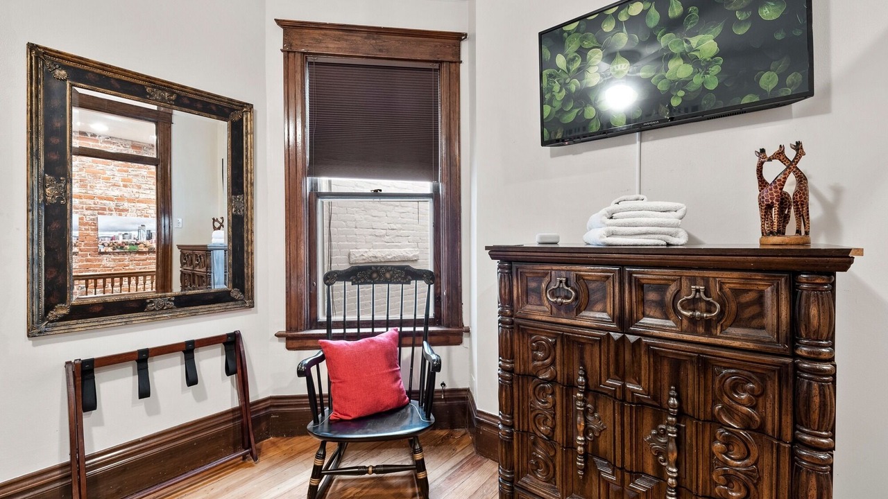 Photo of Others in Capitol Hill