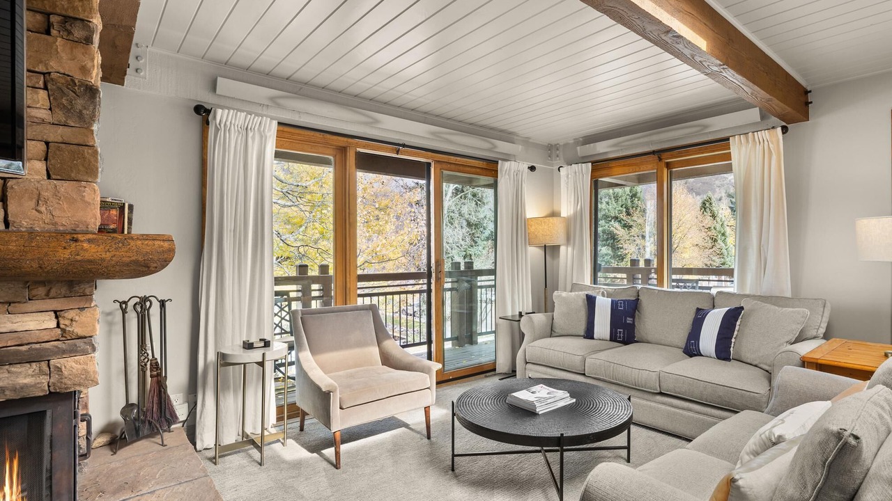 Photo of Livingroom in Aspen