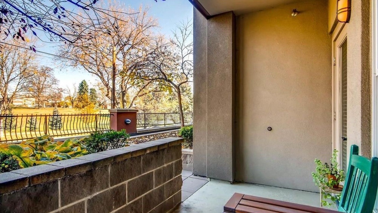 Photo of Patio Balcony in Jefferson Park
