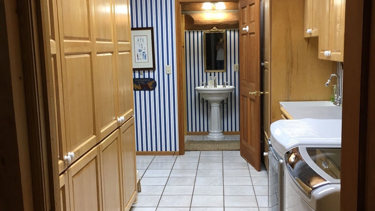 Photo of Bedroom in Lazear
