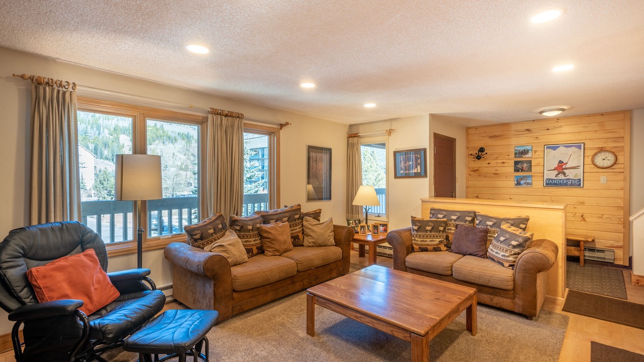 Photo of Livingroom in Copper Mountain Village