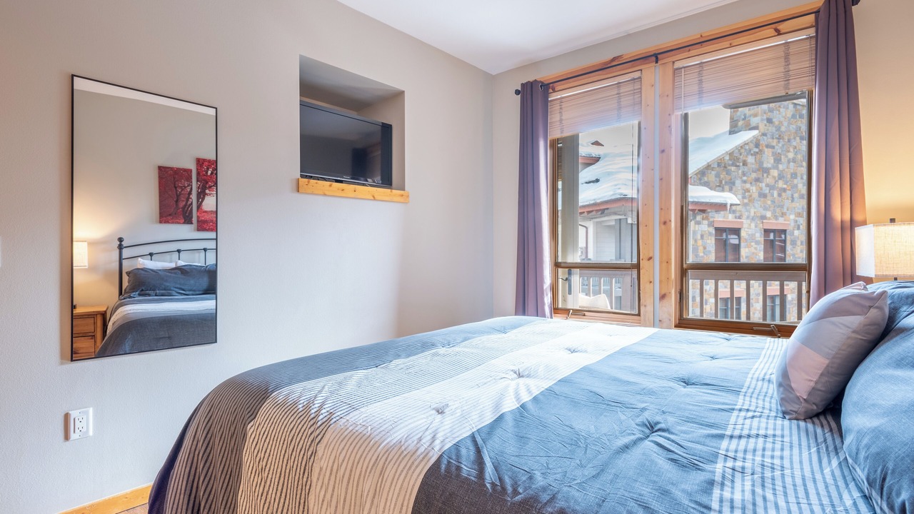 Photo of Bedroom in Copper Mountain Village