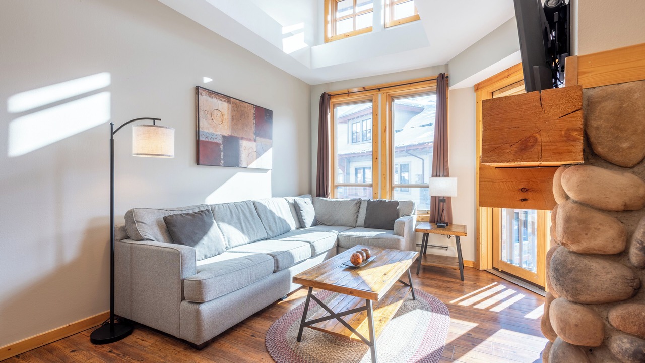 Photo of Livingroom in Copper Mountain Village