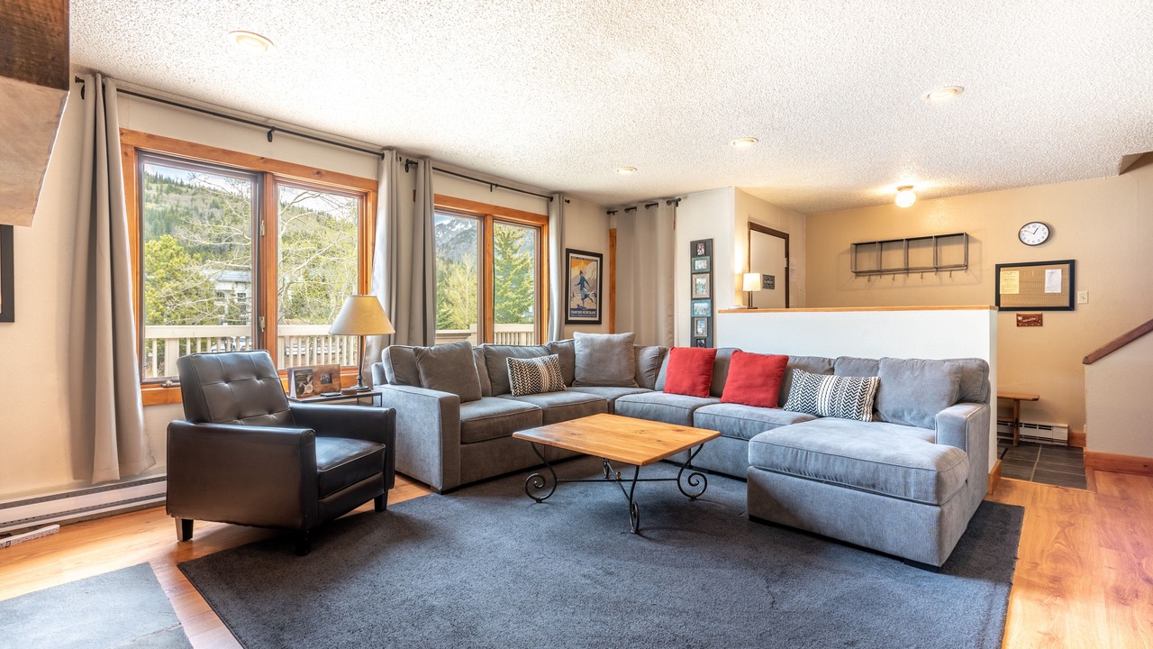 Photo of Livingroom in Copper Mountain Village
