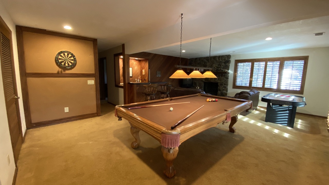 Photo of Bedroom in Hiwan Estates And Fairway
