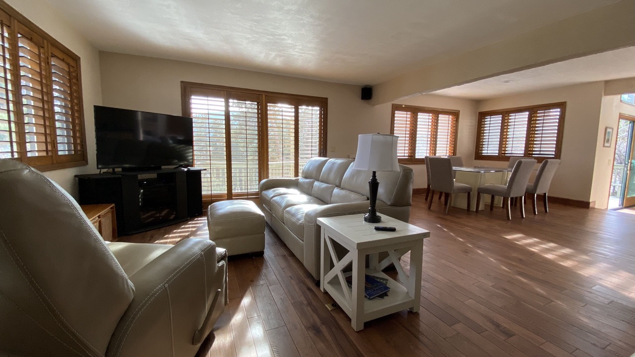 Photo of Bedroom in Hiwan Estates And Fairway