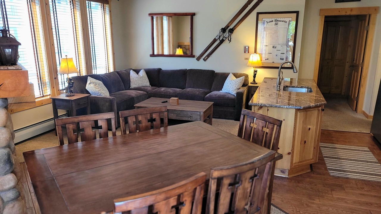 Photo of Livingroom in Copper Mountain Village