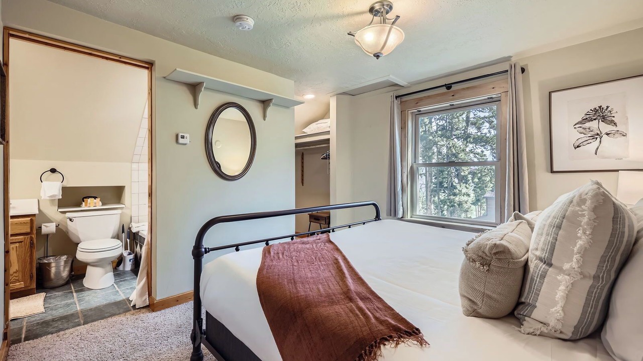 Photo of Bedroom in Breckenridge